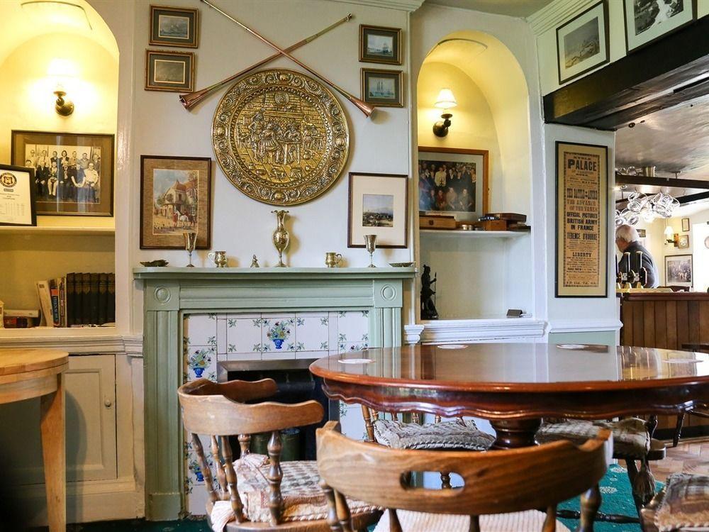 The Crown Inn Gayton  Zewnętrze zdjęcie